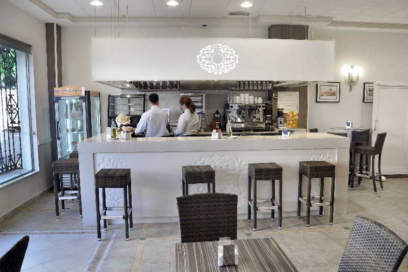 Hotel Maestranza